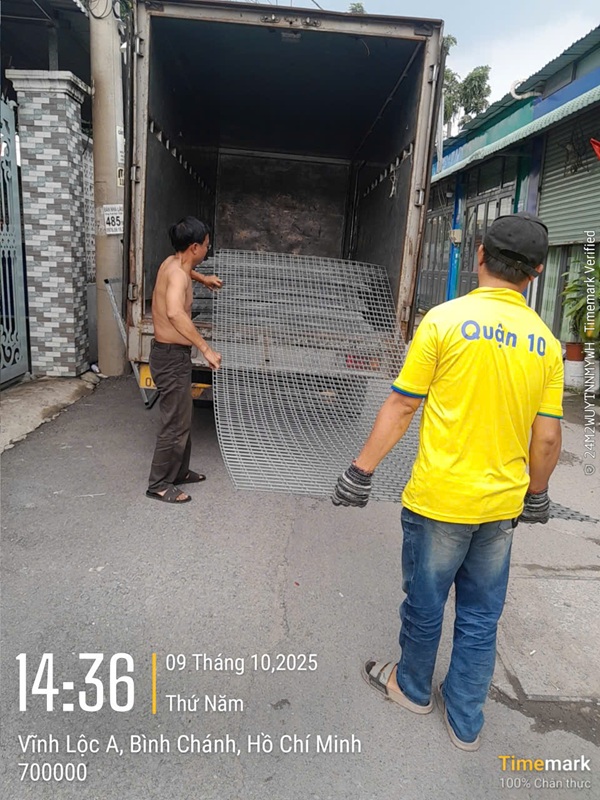 anh phát giao lưới thép tấm